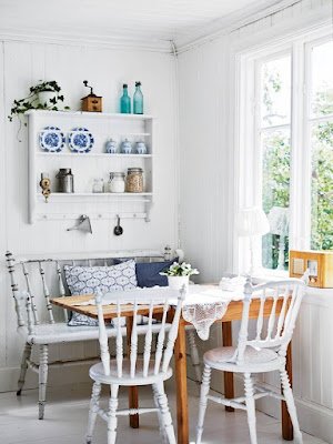 Se você tem uma sala pequena e gosta de receber amigos e familiares oferecendo conforto, o canto alemão é uma ótima ideia para esse espaço.