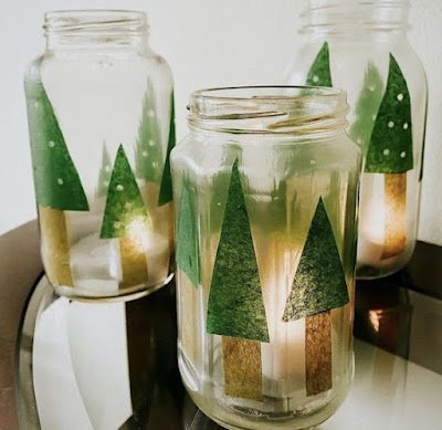 Todo e qualquer tipo de vidro de conserva pode ser utilizado na decoração, na organização e armazenamento.  Muitas vezes só o que precisamos fazer é colocar uma simples etiqueta em um dos vidros e pronto, já estamos contribuindo com a organização utilizando o material reciclado.