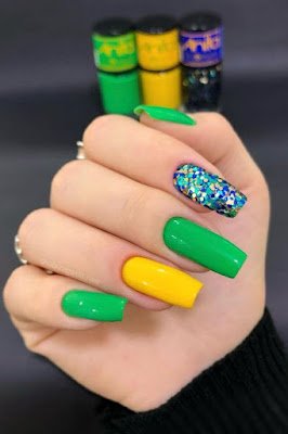 Com certeza você torce pelo sucesso de nosso país. Queremos o melhor para nossa Pátria Amada, não é mesmo? Então porque não aproveitar a onda verde e amarelo e a chegada dos jogos da copa para se tornar uma super torcedora.