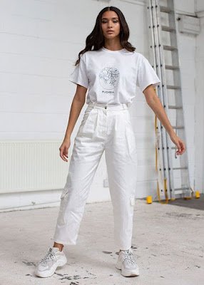 Looks brancos trazem leveza ao visual além de ser chique na medida certa. Os looks all white são uma aposta certeira para enfrentar os dias quentes no trabalho, no almoço com as amigas e até mesmo no happy hour.