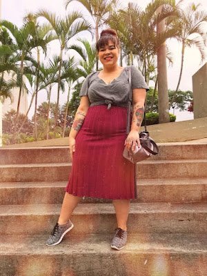 A elegância e conforto sempre resistem ao tempo, mas na real, as pessoas têm se tornado mais resistentes em aceitar qualquer coisa imposta pelos padrões da sociedade e isso é uma coisa boa. Muitas "musas" em nossos tik toks, e nossos instagrams tem nos inspirado a aceitar o nosso corpo e, com isso, melhorar muito a nossa autoestima.