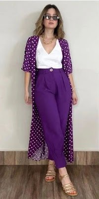 Você pode usar sua calça de alfaiataria com tênis, com bota coturno, sandálias, scarpin e sapatilhas. Pode fazer combinações com t-shirts, jaquetas, com blazer e coletes. Por ser uma peça versátil dá para montar um look despojado e até ir a balada.