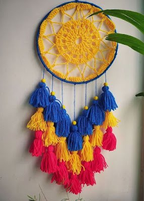 Filtro dos sonhos é um amuleto típico da cultura indígena norte-americana que, supostamente, teria o poder de purificar as energias, separando os "sonhos negativos" dos "sonhos positivos", além de trazer sabedoria e sorte para quem o possui.