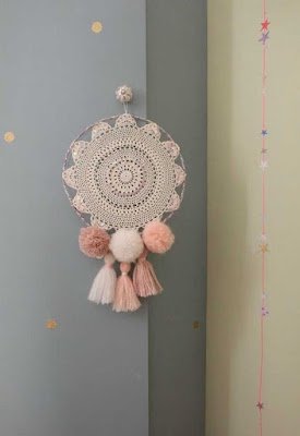 Filtro dos sonhos é um amuleto típico da cultura indígena norte-americana que, supostamente, teria o poder de purificar as energias, separando os "sonhos negativos" dos "sonhos positivos", além de trazer sabedoria e sorte para quem o possui.