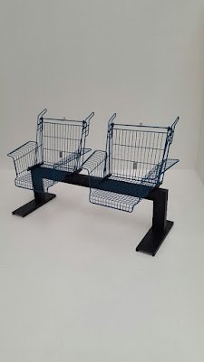 Essas são apenas algumas ideias de como utilizar carrinhos de supermercado velhos na decoração. Use a sua criatividade e pense em outras maneiras de aproveitá-los para criar um ambiente único e autêntico.