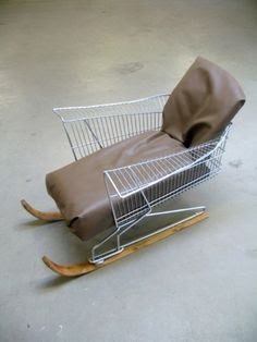 Essas são apenas algumas ideias de como utilizar carrinhos de supermercado velhos na decoração. Use a sua criatividade e pense em outras maneiras de aproveitá-los para criar um ambiente único e autêntico.