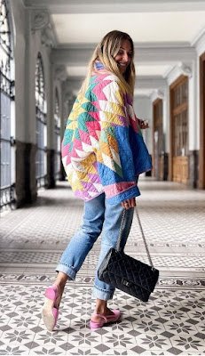 O outono chegou e em regiões do Brasil como o Sudeste, Centro-oeste e Sul são percebidas quedas de temperatura. Começamos então a pensar como nos vestir, pois no outono temos dias frios pela manhã e conforme vai passando o dia, vai aumentando a temperatura.