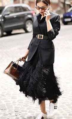 O outono chegou e em regiões do Brasil como o Sudeste, Centro-oeste e Sul são percebidas quedas de temperatura. Começamos então a pensar como nos vestir, pois no outono temos dias frios pela manhã e conforme vai passando o dia, vai aumentando a temperatura.