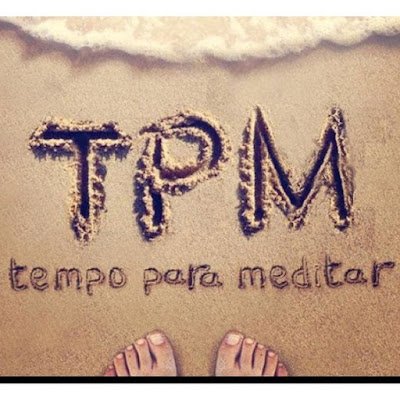 A menstruação e a TPM (Tensão Pré-Menstrual) são temas que ainda geram muita desinformação e tabus em nossa sociedade. Por isso, é importante que se fale abertamente sobre esses assuntos, para que as pessoas possam entender melhor o que acontece com o corpo feminino durante esse período.