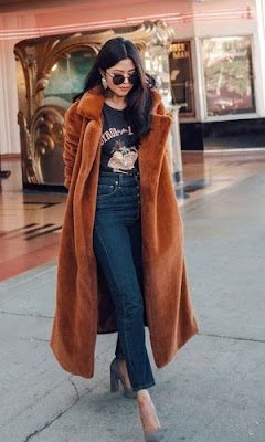 Lembre-se sempre de que a moda é uma forma de expressão pessoal, então divirta-se com suas escolhas! Experimente combinações inusitadas, misture estampas, brinque com texturas e, acima de tudo, seja você mesma. A moda inverno 2023 é uma oportunidade perfeita para explorar seu estilo pessoal e se destacar com looks cheios de personalidade.