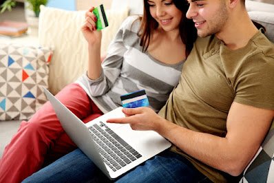 Outro hábito que pode levar à pobreza é não planejar as despesas. Isso significa gastar dinheiro sem considerar o impacto que isso terá no seu orçamento geral. Sem planejamento, é fácil gastar mais do que se ganha e acumular dívidas.  Para evitar esse hábito, é importante criar um orçamento detalhado que inclua todas as despesas mensais, incluindo gastos com comida, moradia, transporte, contas e outras despesas fixas. É importante também considerar as despesas variáveis, como entretenimento e outras atividades sociais. Ao planejar suas despesas, você pode evitar gastos desnecessários e manter-se dentro do seu orçamento.