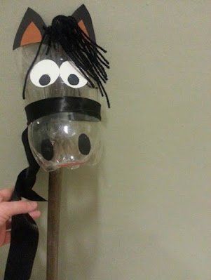 ensinar as crianças a utilizar sucatas e materiais recicláveis para a produção de brinquedos é uma maneira divertida, educativa e sustentável de estimular a criatividade, promover o desenvolvimento infantil, fortalecer os laços familiares e contribuir para a preservação do meio ambiente. Vamos incentivar essa prática e mostrar às nossas crianças que elas têm o poder de fazer a diferença desde cedo!