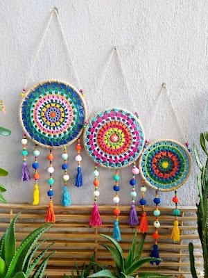 O crochê é uma técnica versátil e apaixonante, capaz de transformar qualquer espaço com um toque handmade e cheio de amor.