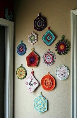 O crochê é uma técnica versátil e apaixonante, capaz de transformar qualquer espaço com um toque handmade e cheio de amor.