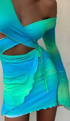 Prepare-se para arrasar na areia, na beira da piscina e em qualquer destino tropical com as escolhas mais quentes da temporada.