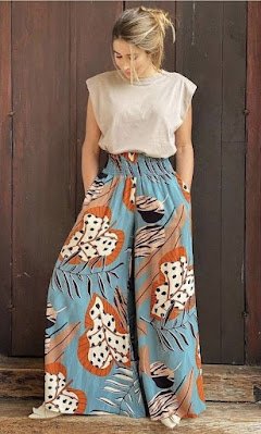 Nada como uma pantalona arejada para dar aquele toque de elegância nos dias quentes. Além de super confortável, é perfeita para qualquer ocasião, seja um passeio no parque ou um happy hour com as amigas. 🌼