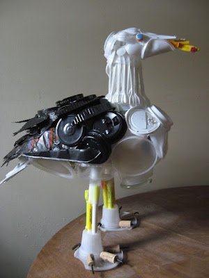 Transforme resíduos em arte! ♻️✨ DIY sustentável para deixar seu espaço lindo e eco-friendly. Pequenas ações, grandes impactos! 🌿🎨 #ArteSustentavel