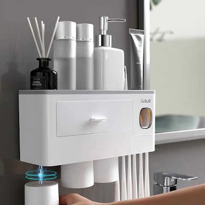 Adeus bagunça! Armários e prateleiras inteligentes que se adaptam às suas necessidades, mantendo tudo organizado e acessível com apenas um toque.