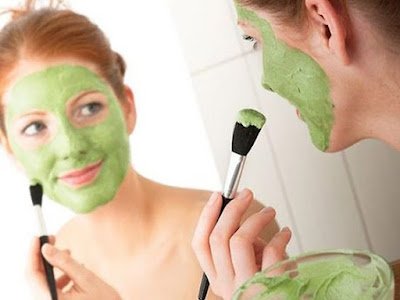 Incorporar essas receitas naturais à sua rotina de beleza é uma maneira maravilhosa de aproveitar os benefícios dos ingredientes naturais e cuidar de si mesma de uma maneira mais consciente e saudável.